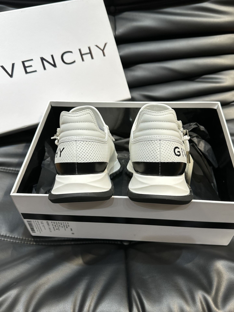 Givenchy Sneakers